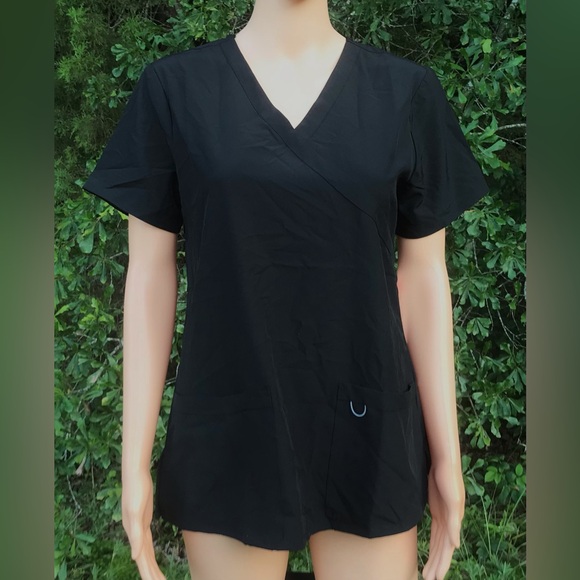 Tops - NWT STAT Scrub Shirt